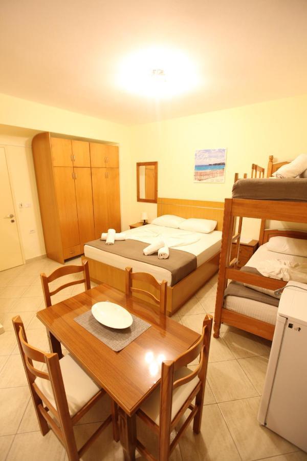 Hotel Prishtina ساراندا المظهر الخارجي الصورة