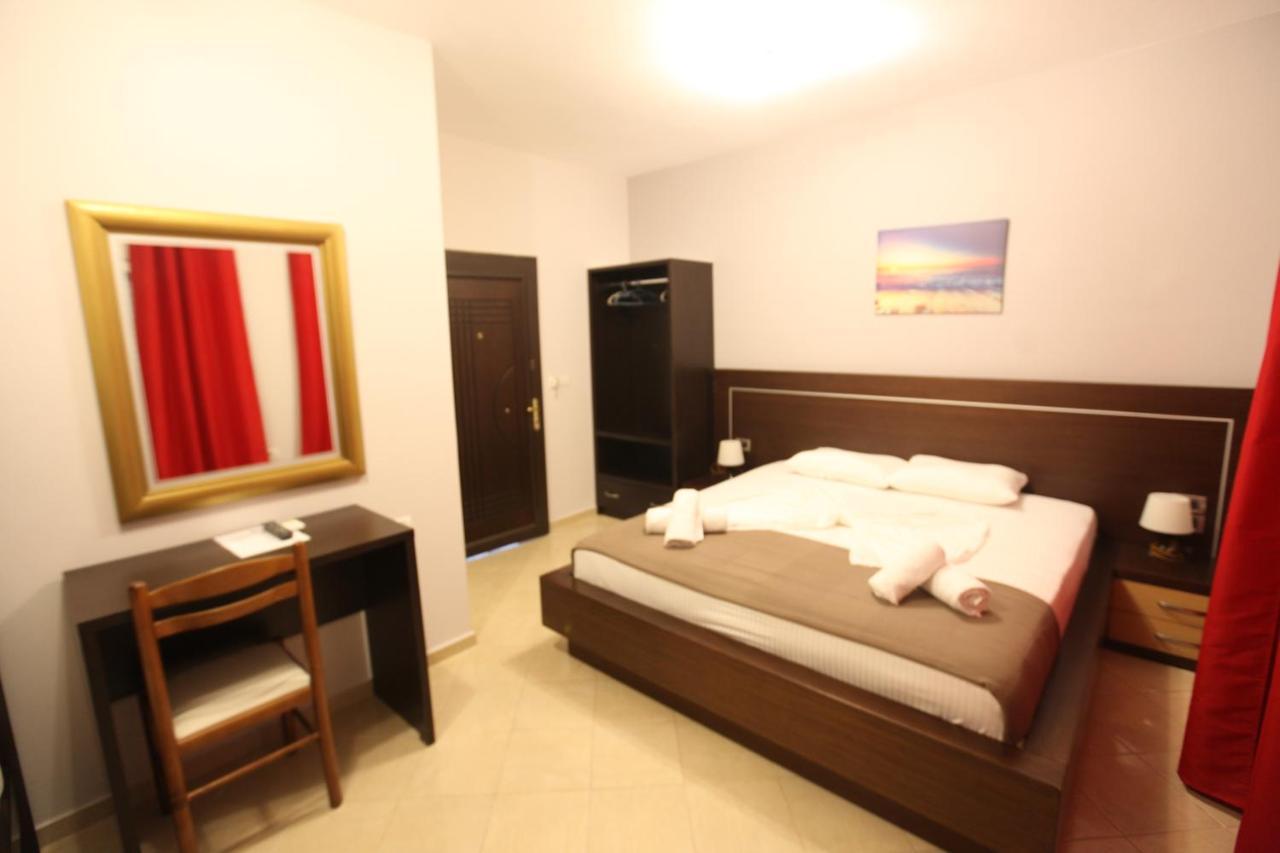 Hotel Prishtina ساراندا المظهر الخارجي الصورة