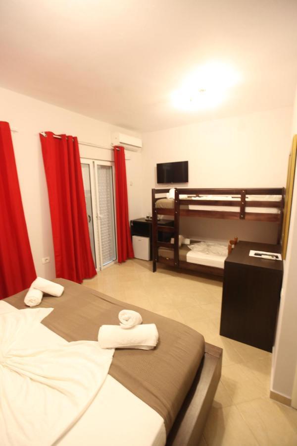 Hotel Prishtina ساراندا المظهر الخارجي الصورة