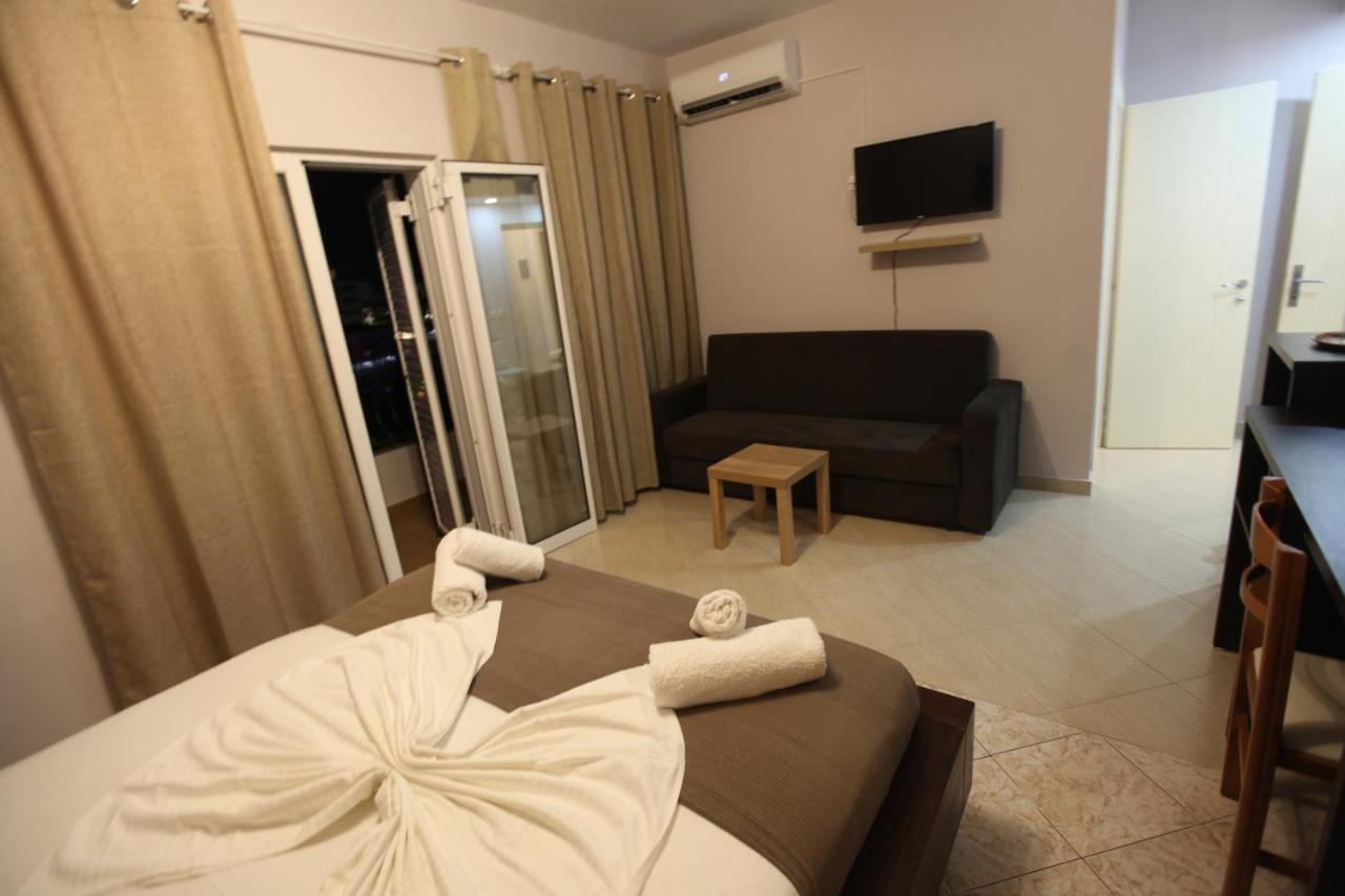 Hotel Prishtina ساراندا المظهر الخارجي الصورة