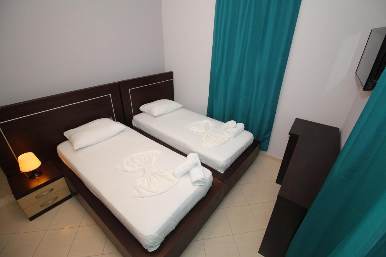Hotel Prishtina ساراندا المظهر الخارجي الصورة
