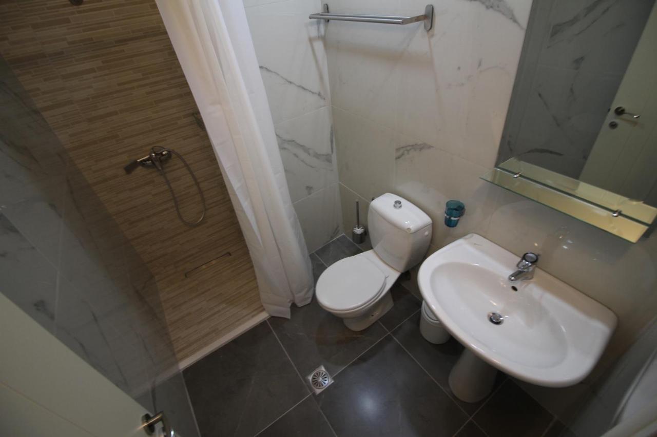 Hotel Prishtina ساراندا المظهر الخارجي الصورة