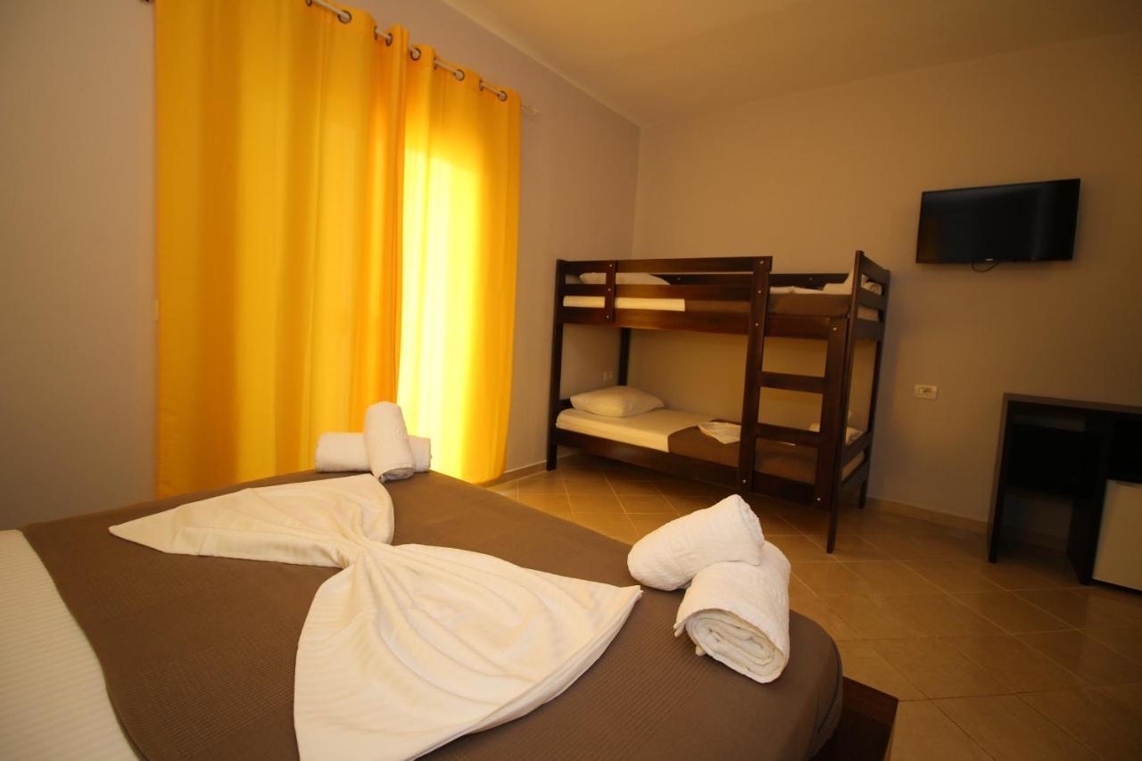 Hotel Prishtina ساراندا المظهر الخارجي الصورة