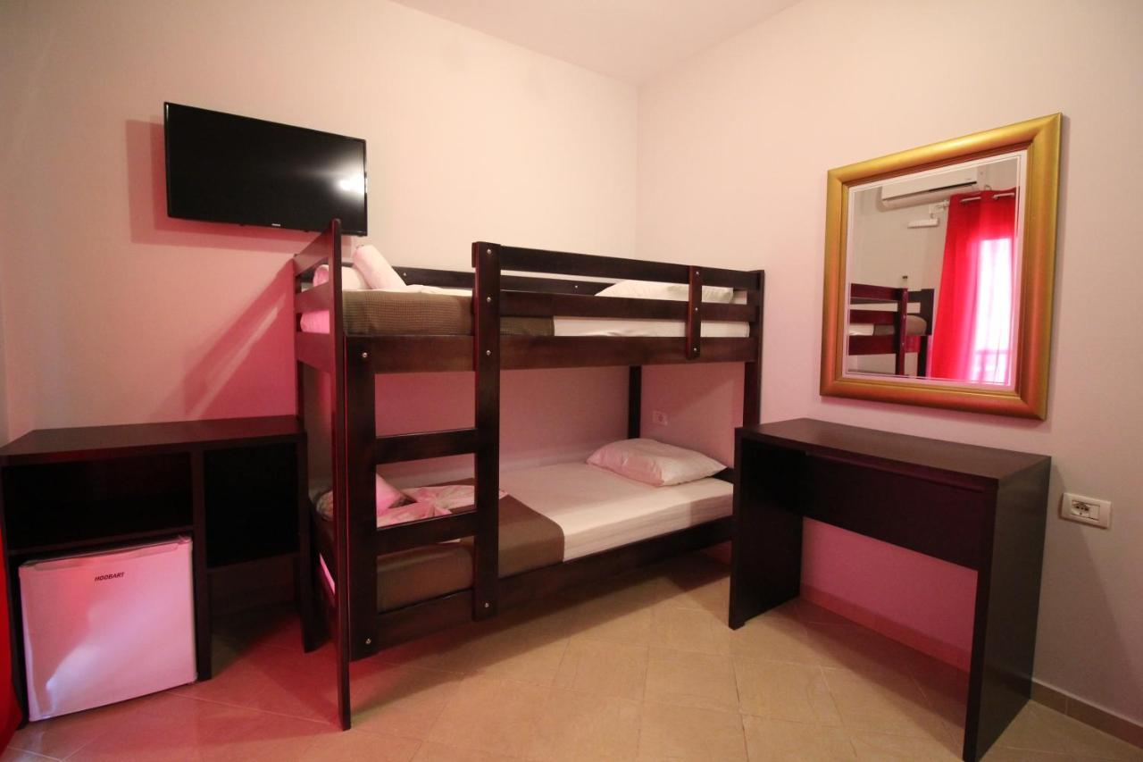 Hotel Prishtina ساراندا المظهر الخارجي الصورة